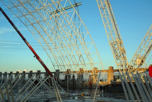 亳州枝江五柳树市场北大门网架工程